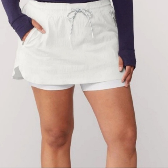 Athleta White Athletic Shorts Lightweight Comfort - Picture 9 of 10